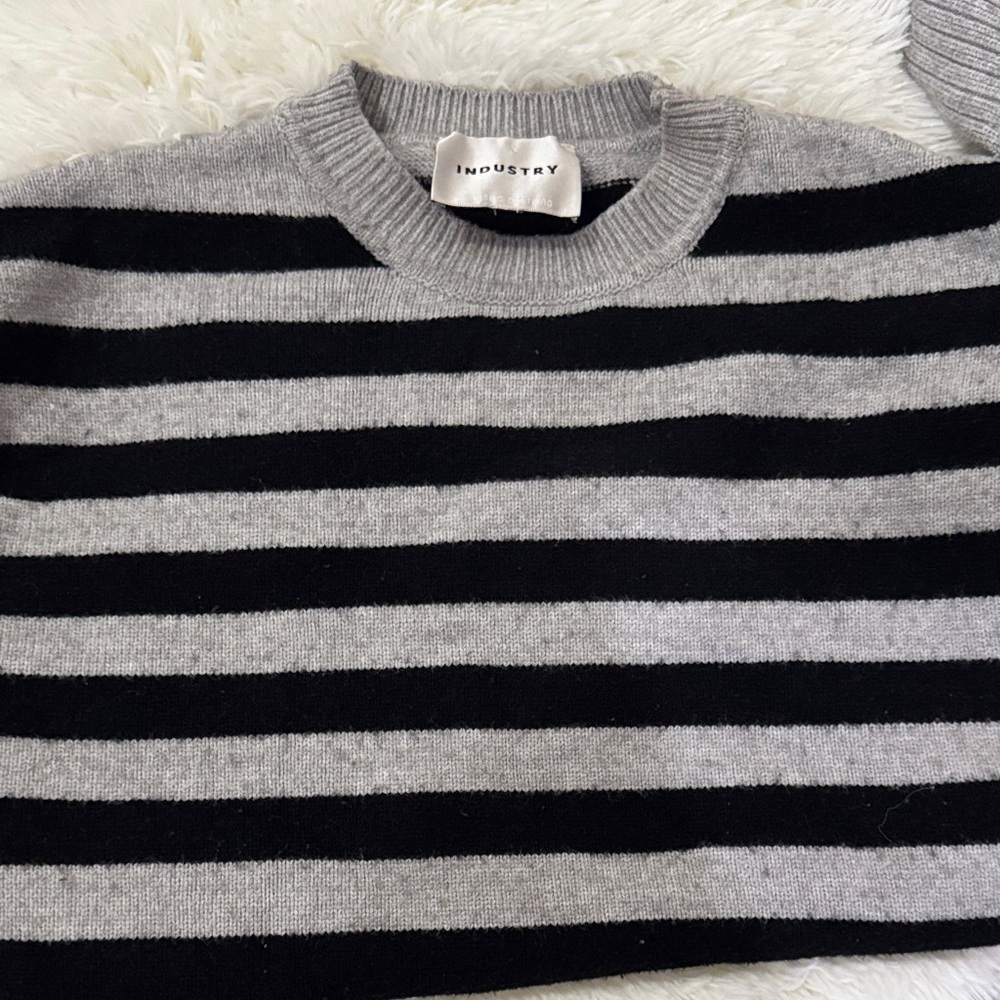 Industry Women's Black and Gray Striped Crewneck Sweater